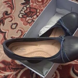 Clarks Women's Navy Ballet Flats